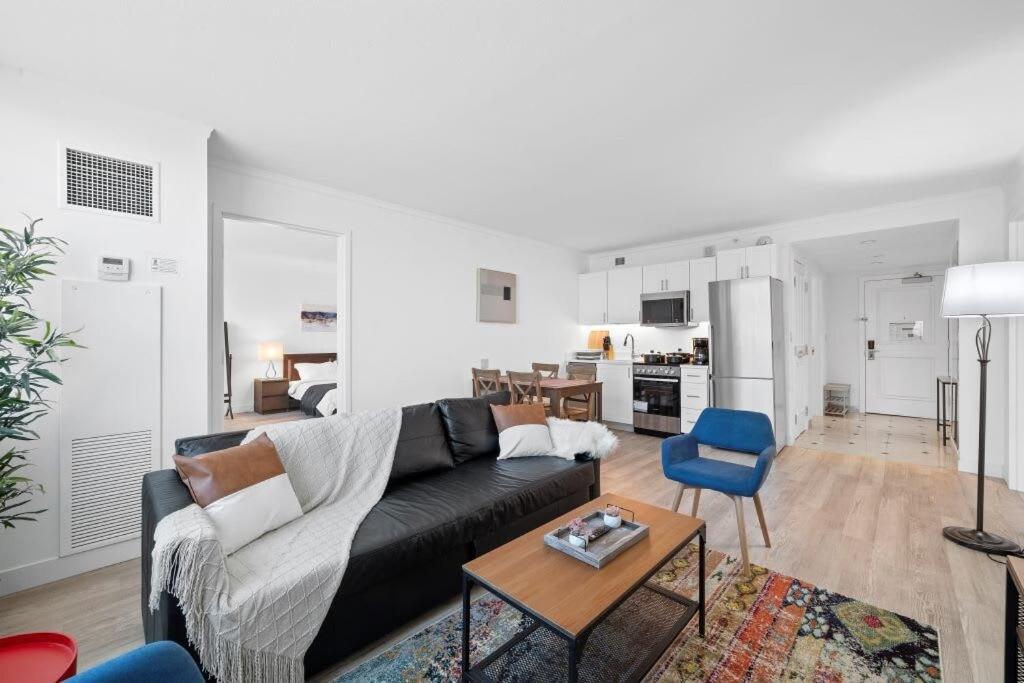 Sleep Six Cozysuites, 1br 2ba On The Boardwalk Atlantic City